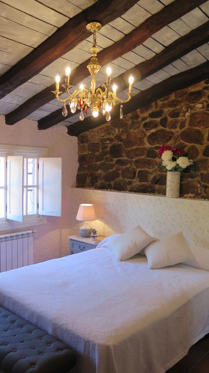 Posada Rural La Flor Del Nogal Ruente Habitación foto